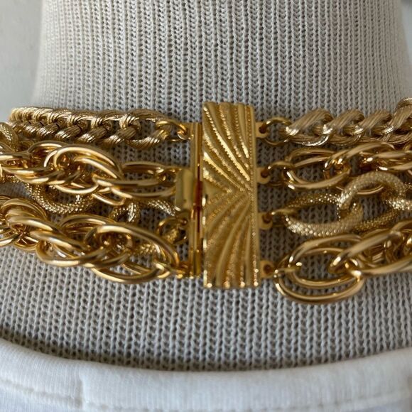 Gold Tone Multi-Loop Chain Necklace - Picture 5 of 7